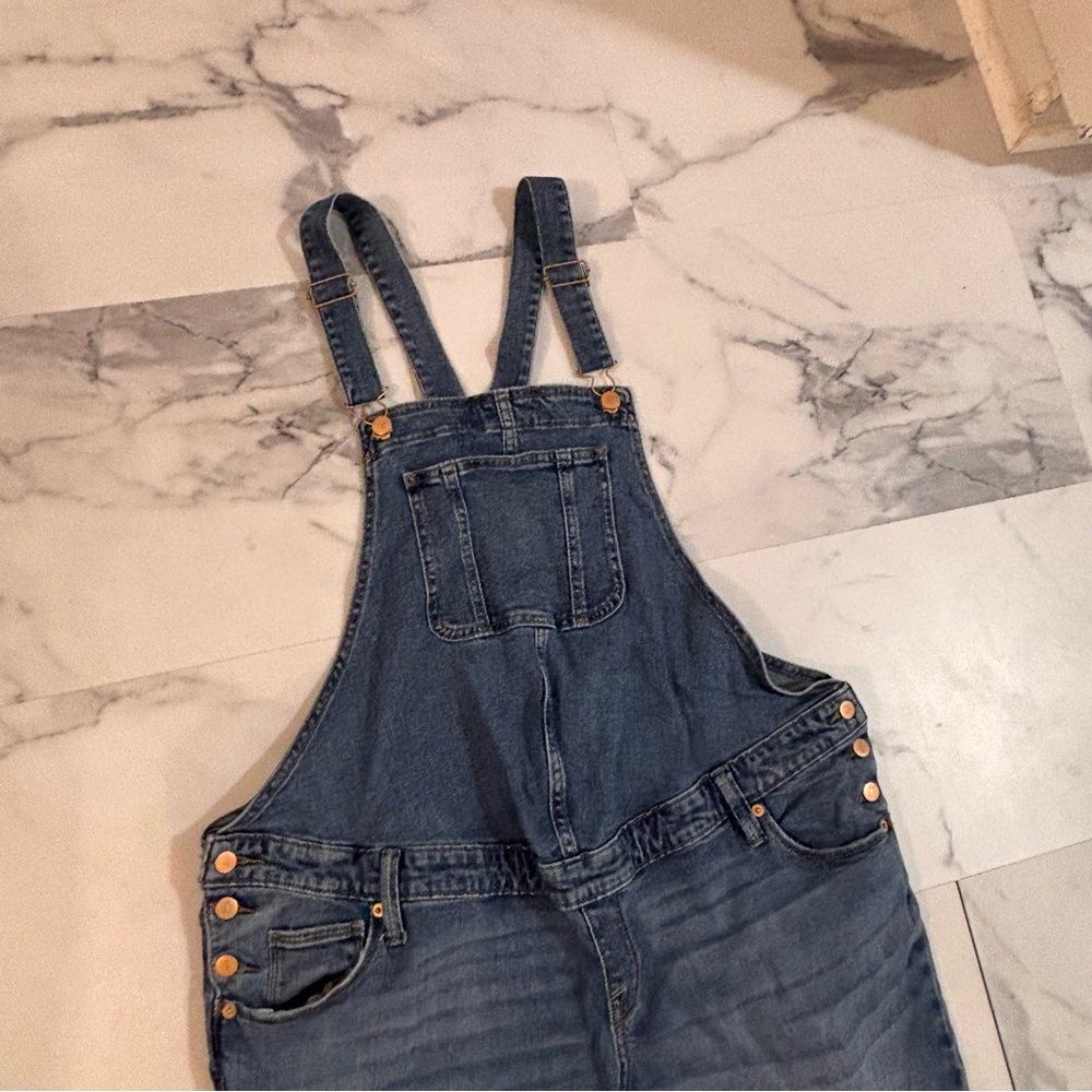 ⭐️Isabel Maternity by Ingrid & Isabel⭐️ Blue Denim Overalls - Picture 2 of 6